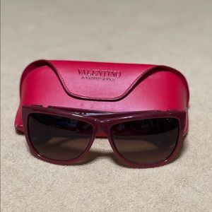 Valentino Rockstud Rouge sunglasses